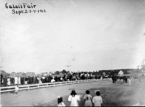 Plane lands at Calais Fair and fairgrounds , trotting park 1912_resize
